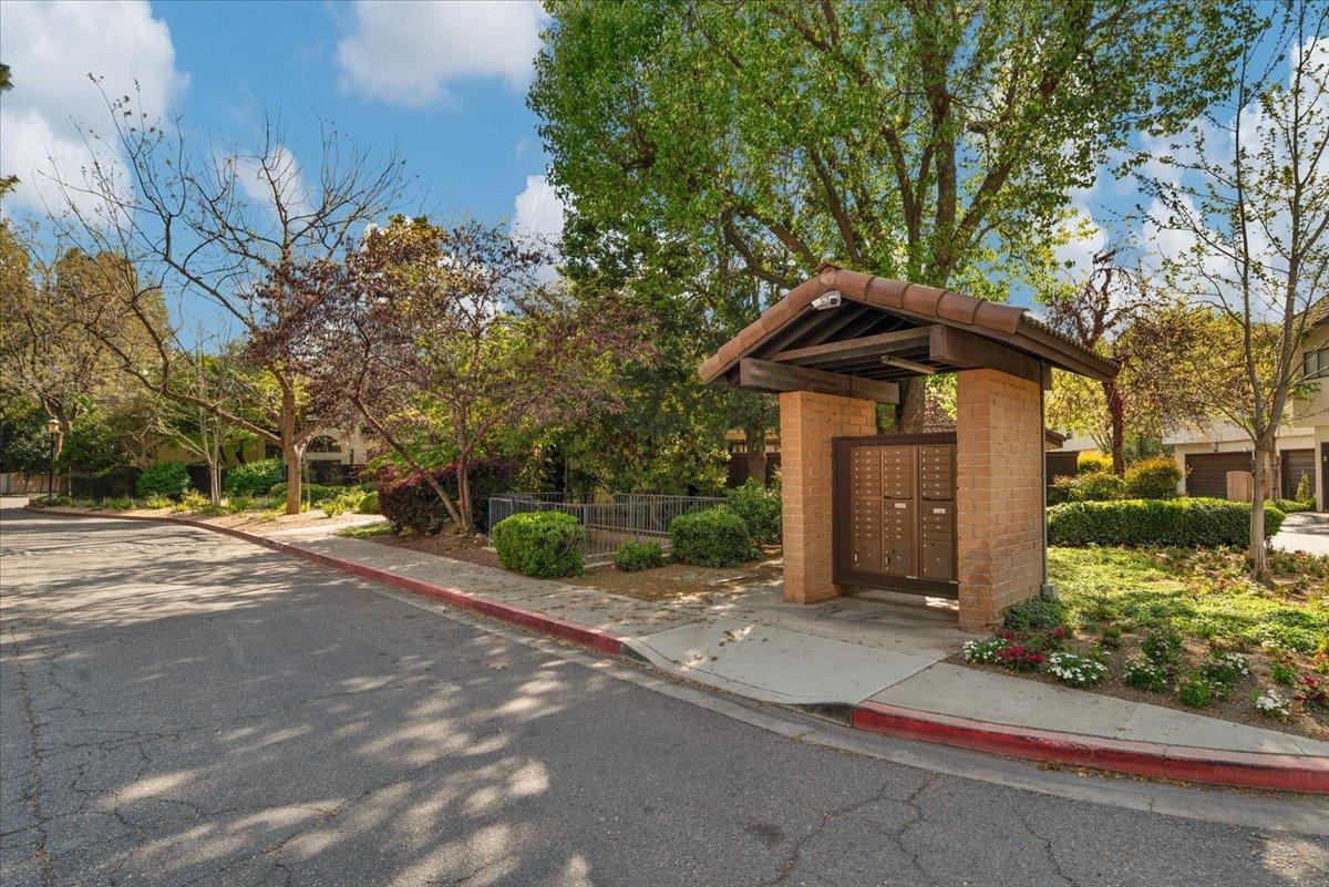 2890 Huntington Boulevard # 108