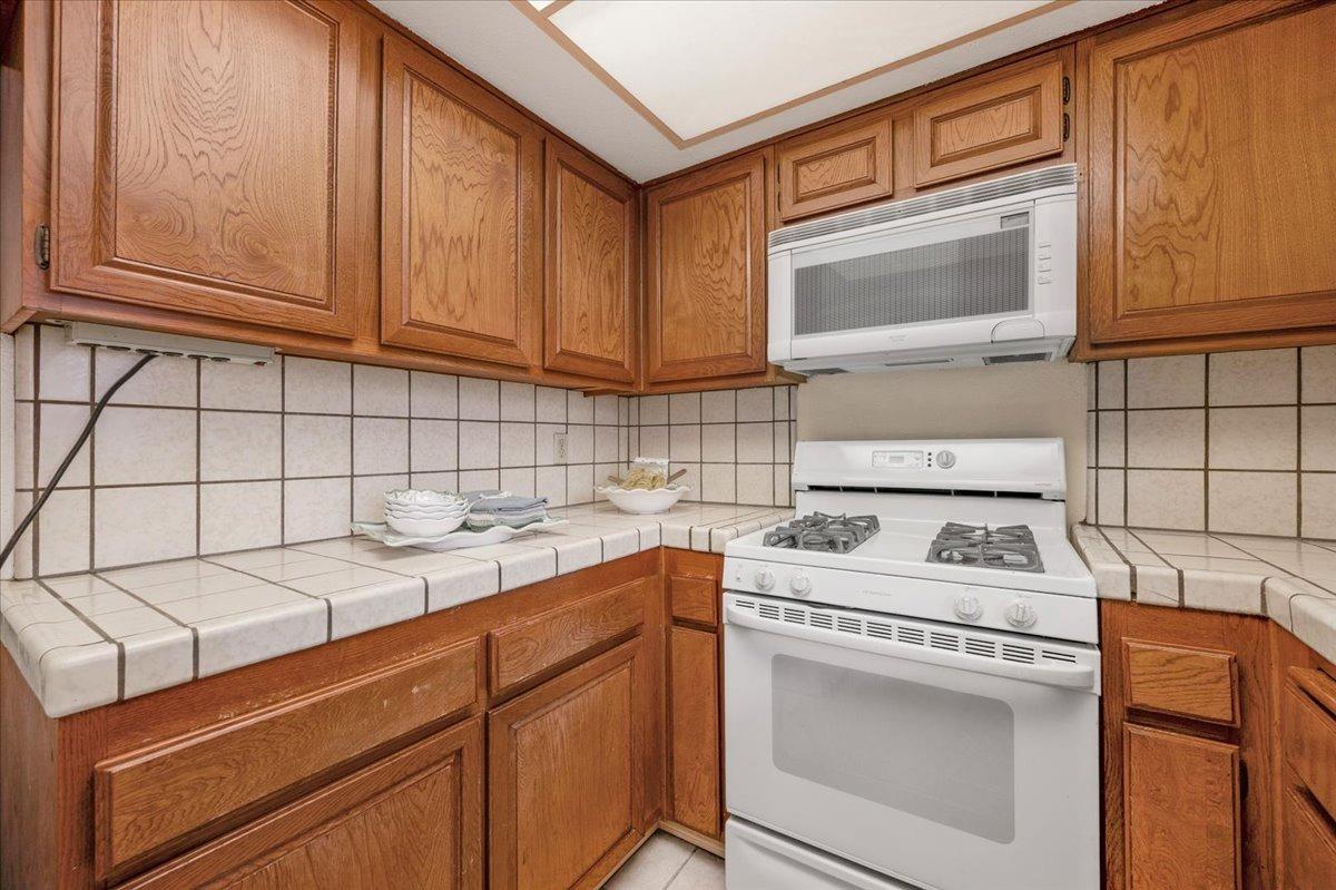 2890 Huntington Boulevard # 108