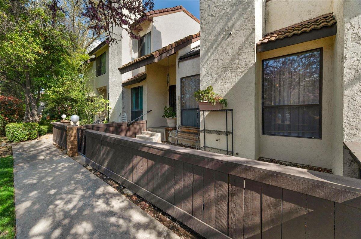 2890 Huntington Boulevard # 108