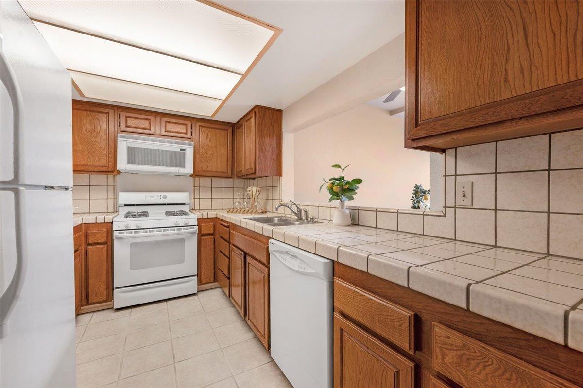 2890 Huntington Boulevard # 108