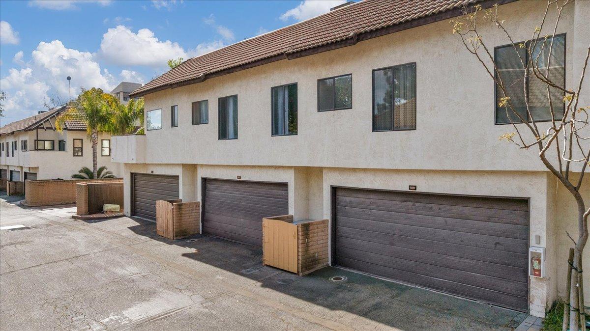 2890 Huntington Boulevard # 108