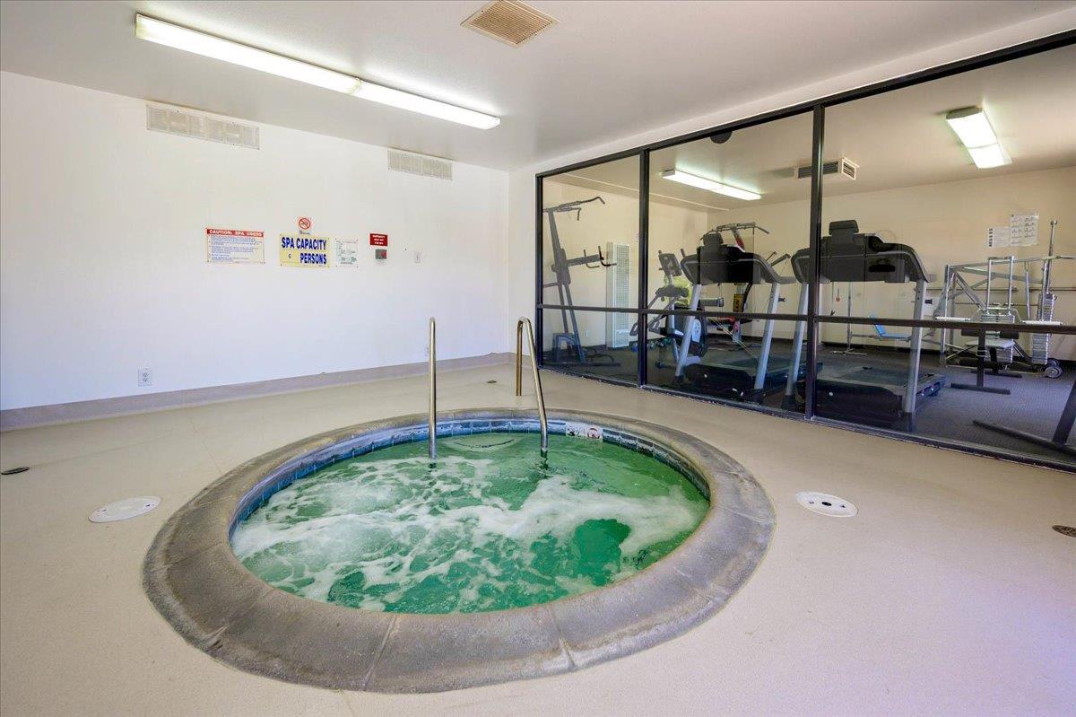 2706 W Ashlan Avenue # 323