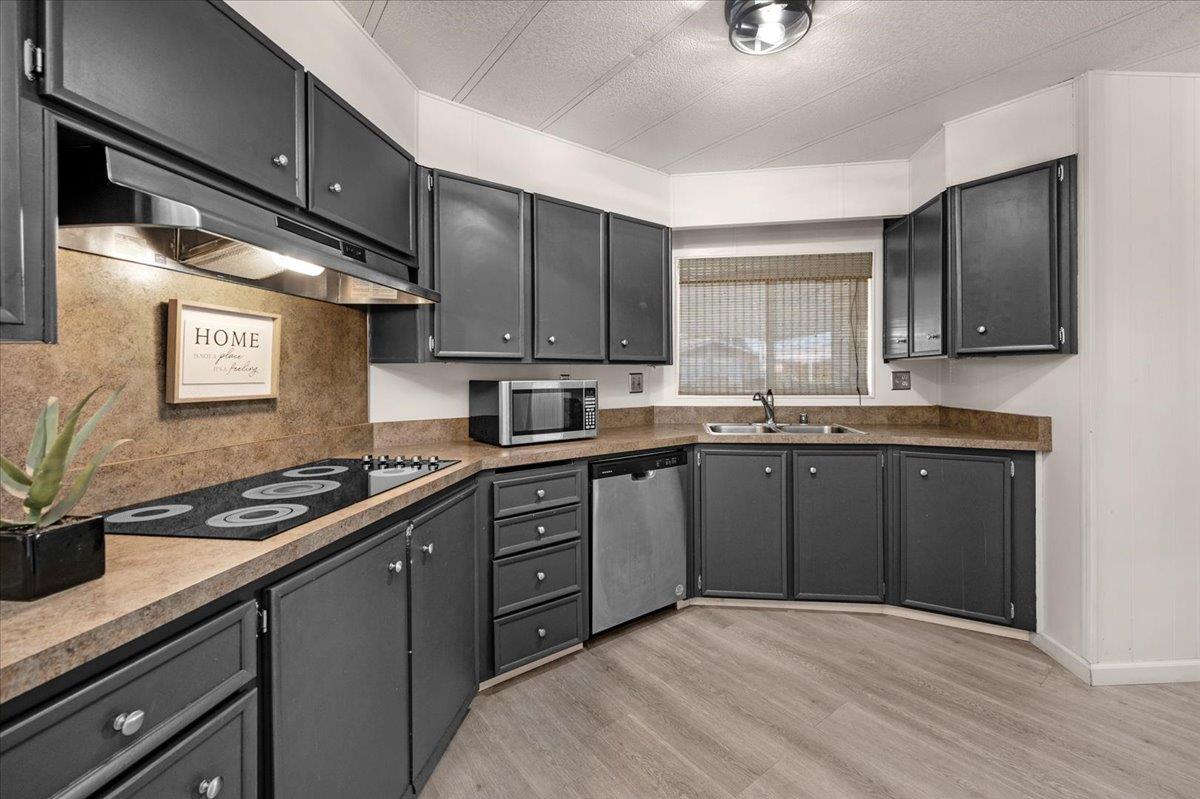 2706 W Ashlan Avenue # 323