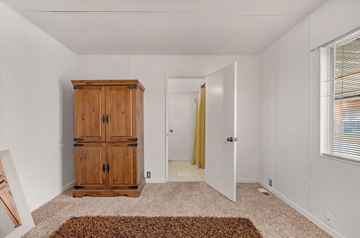 2706 W Ashlan Avenue # 323