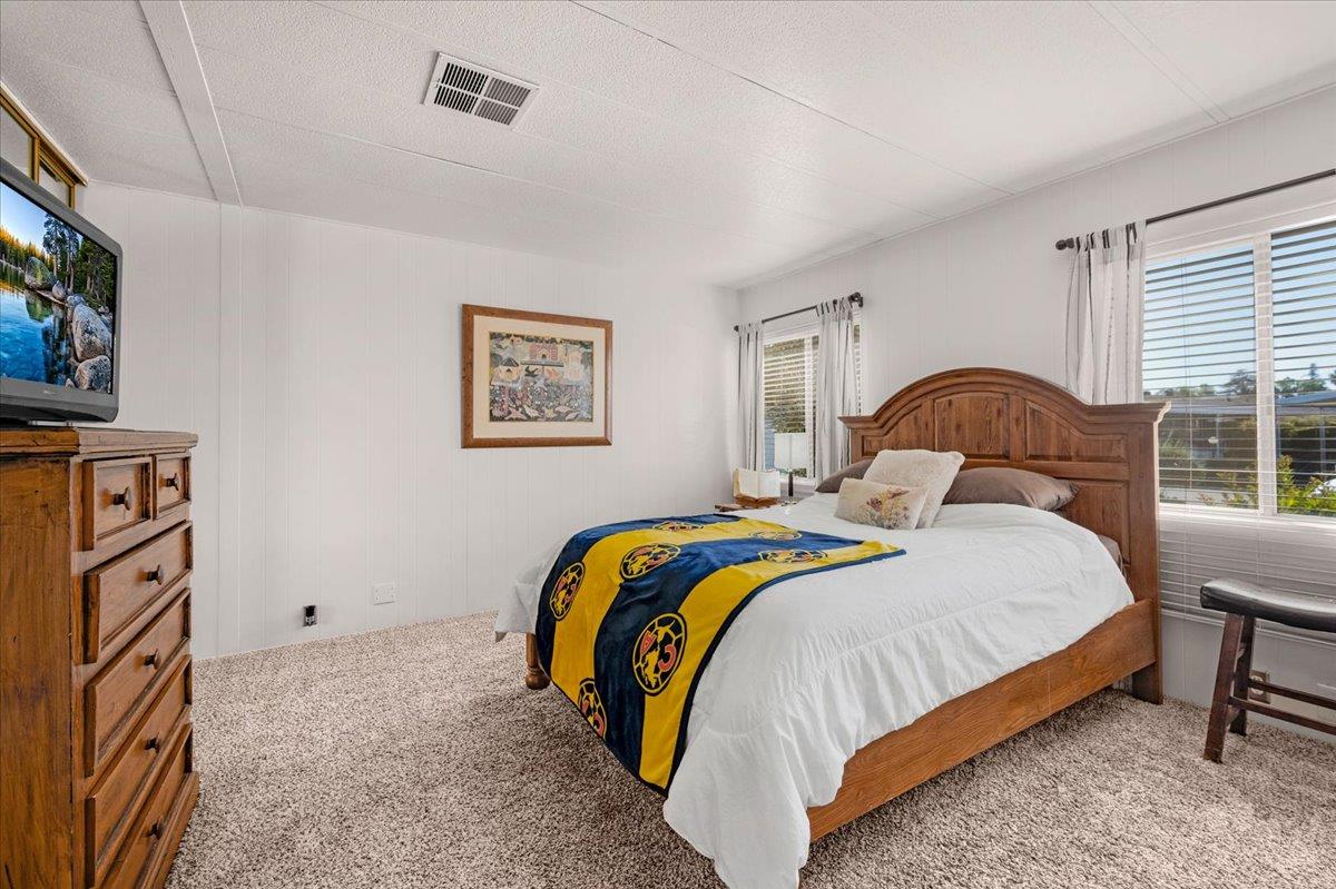 2706 W Ashlan Avenue # 323