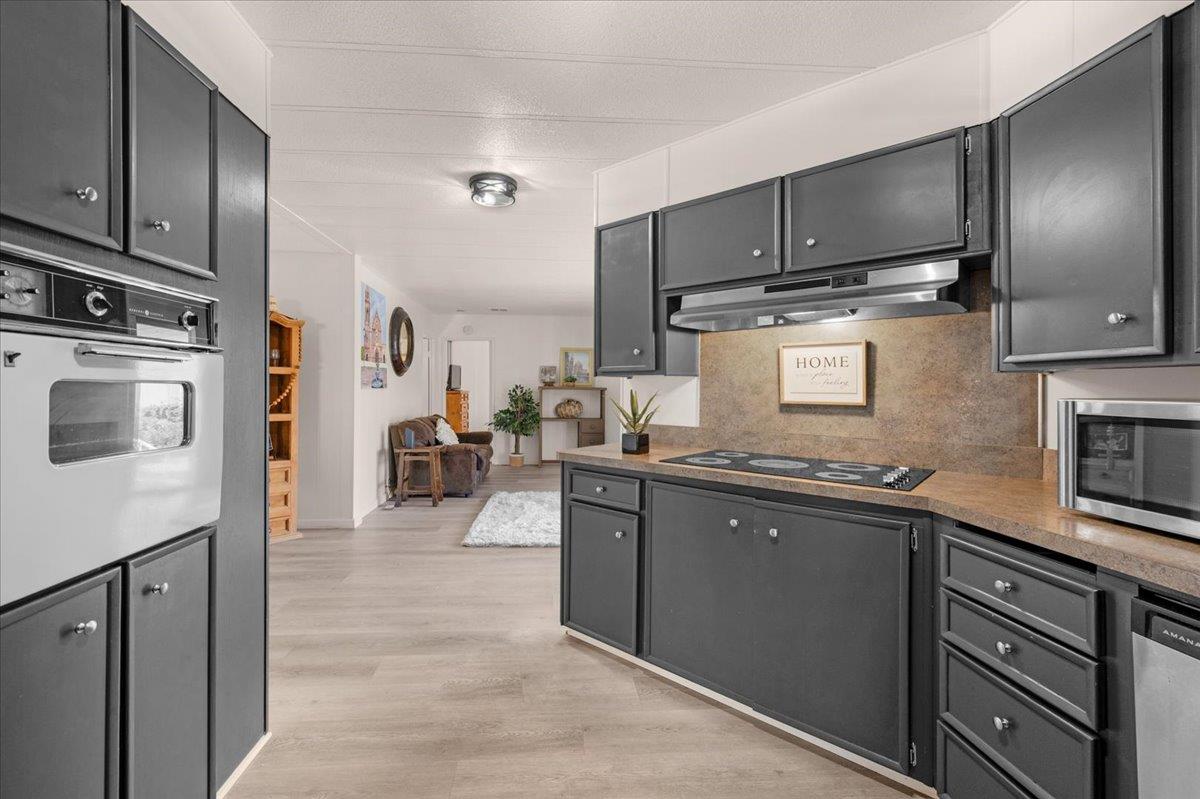 2706 W Ashlan Avenue # 323