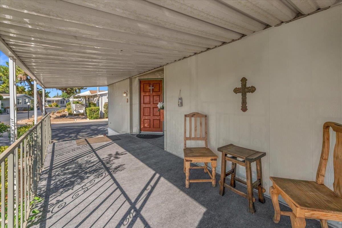 2706 W Ashlan Avenue # 323