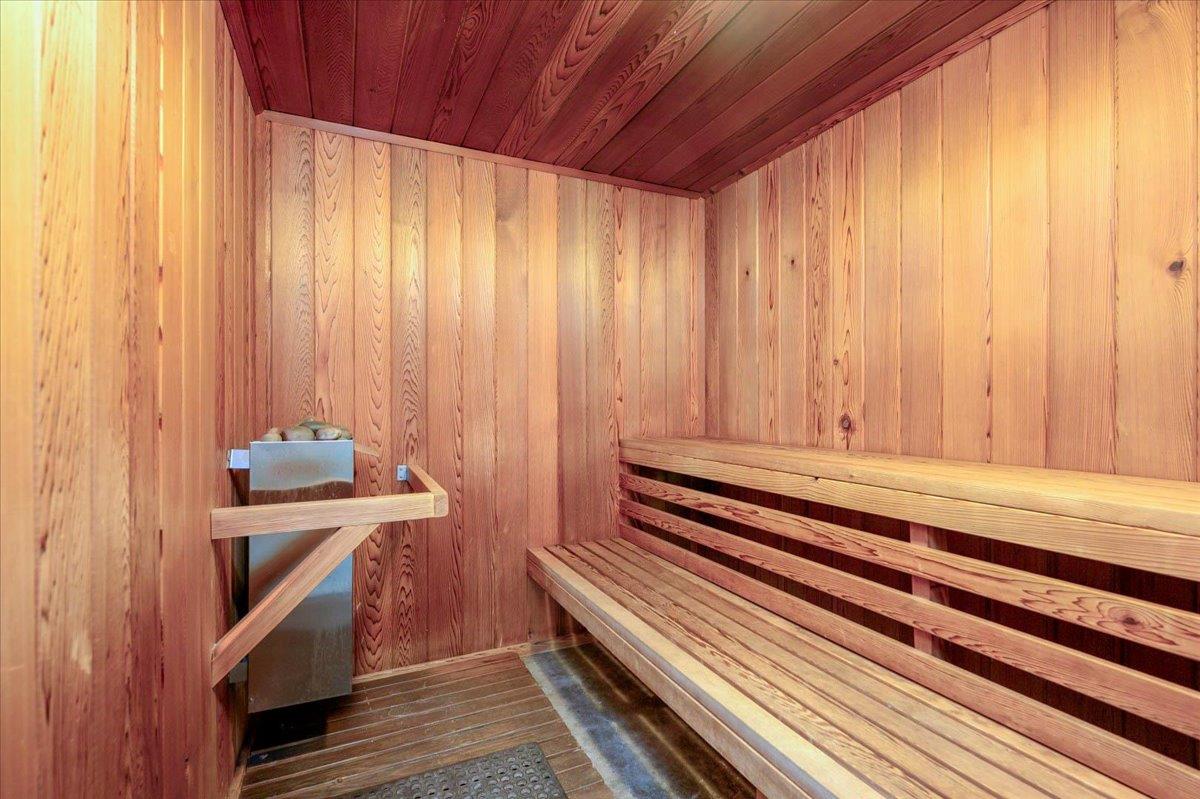 2706 W Ashlan Avenue # 323