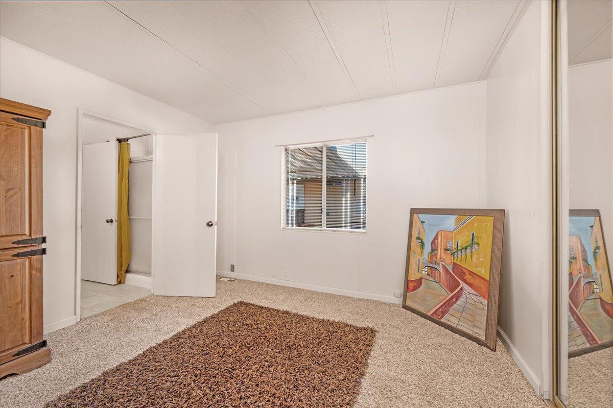 2706 W Ashlan Avenue # 323