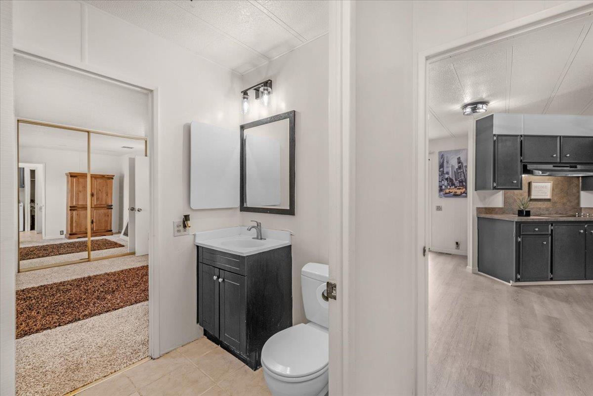 2706 W Ashlan Avenue # 323