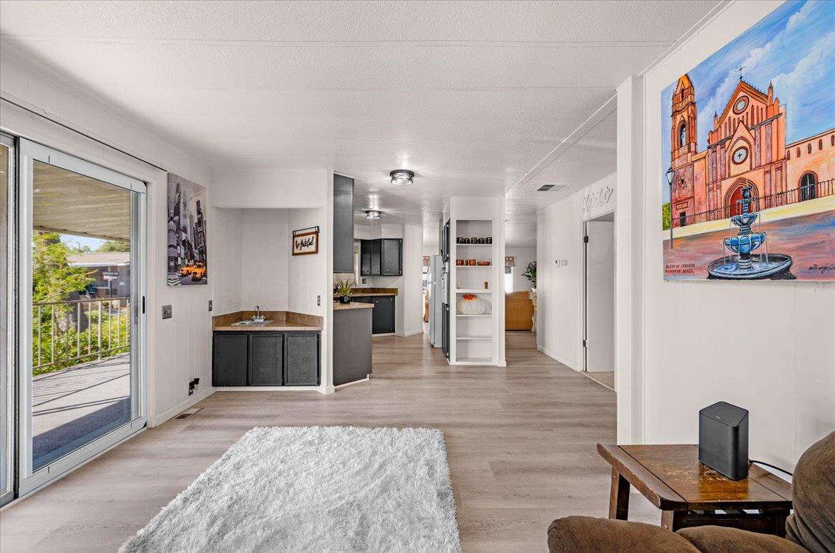 2706 W Ashlan Avenue # 323