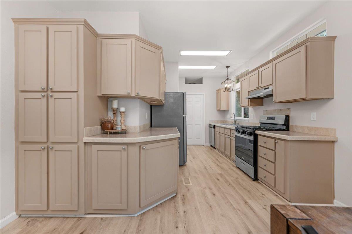 41391 Long Hollow Lane