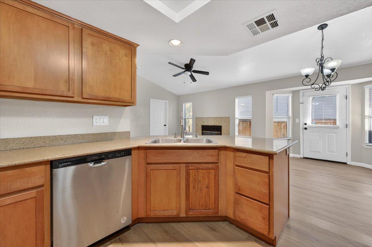 5140 E Cesar Chavez Boulevard # 107