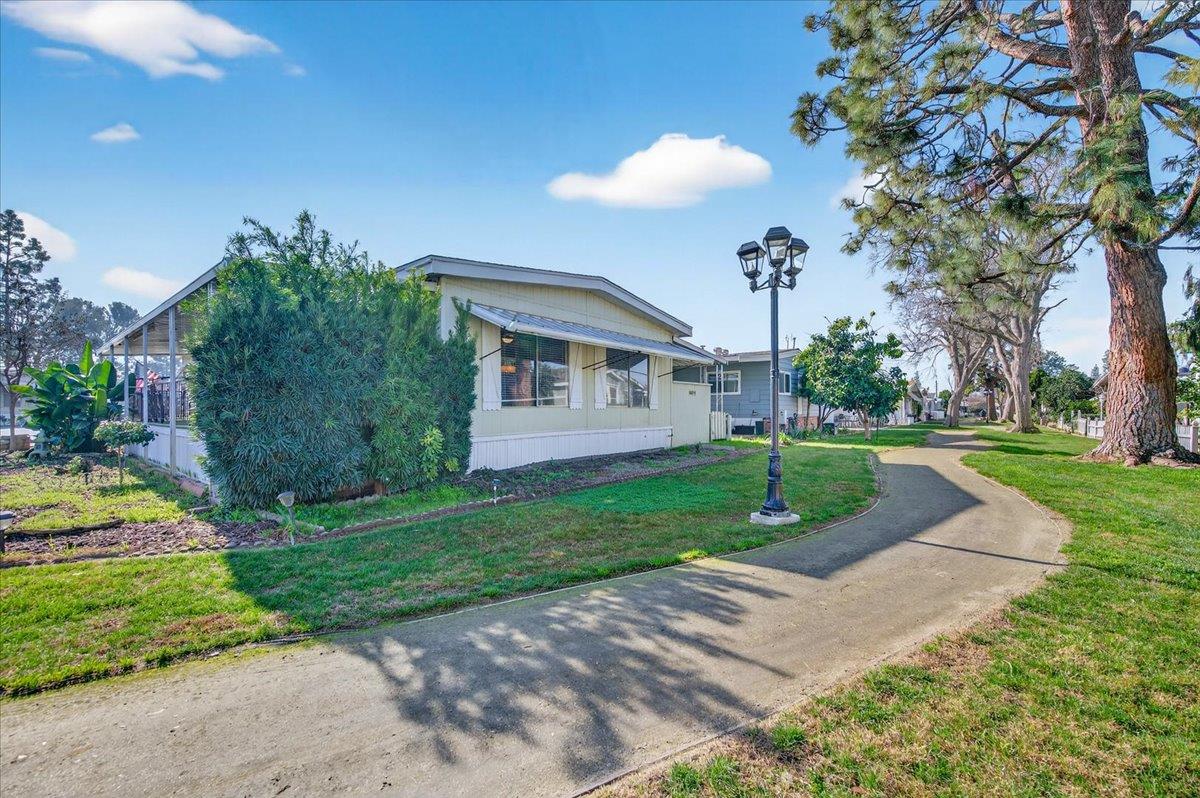 2706 W Ashlan Avenue # 86