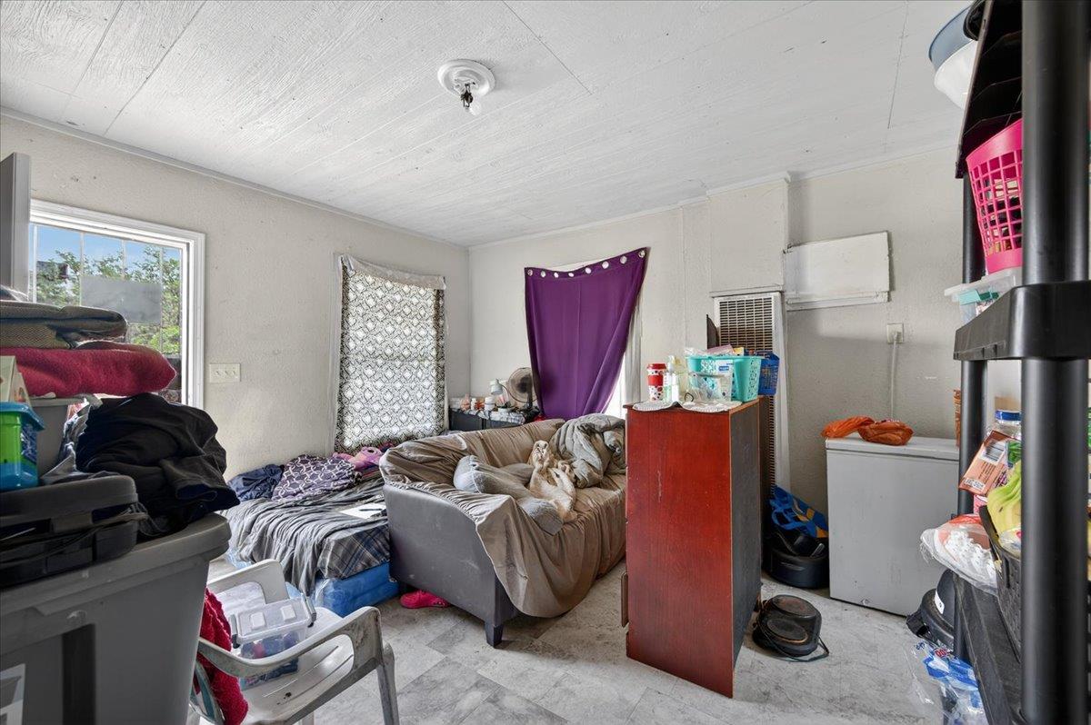 1328 E Fedora Avenue