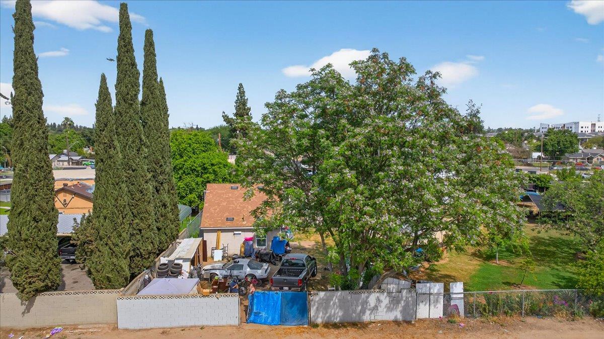 1328 E Fedora Avenue