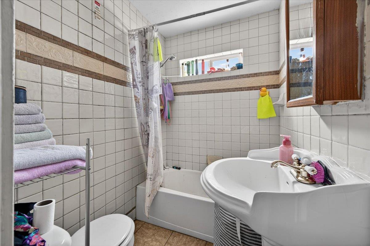 1328 E Fedora Avenue