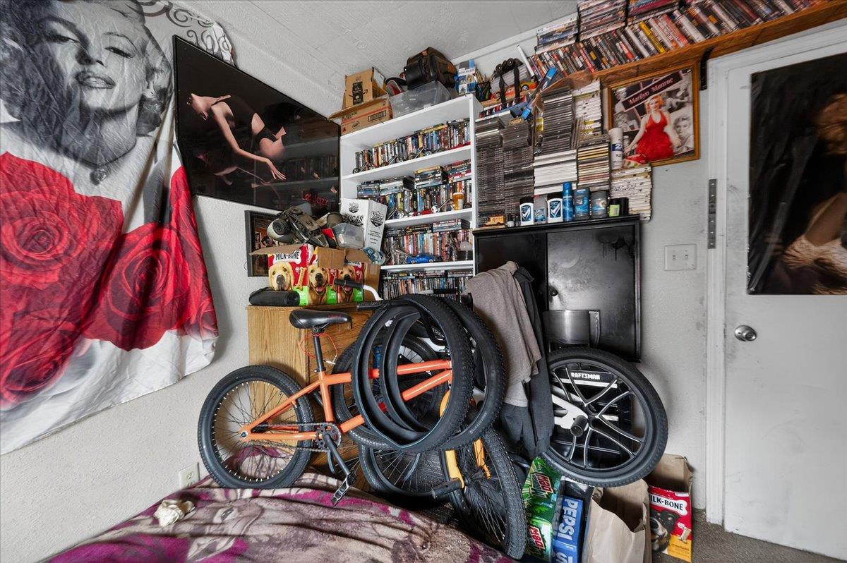 1328 E Fedora Avenue