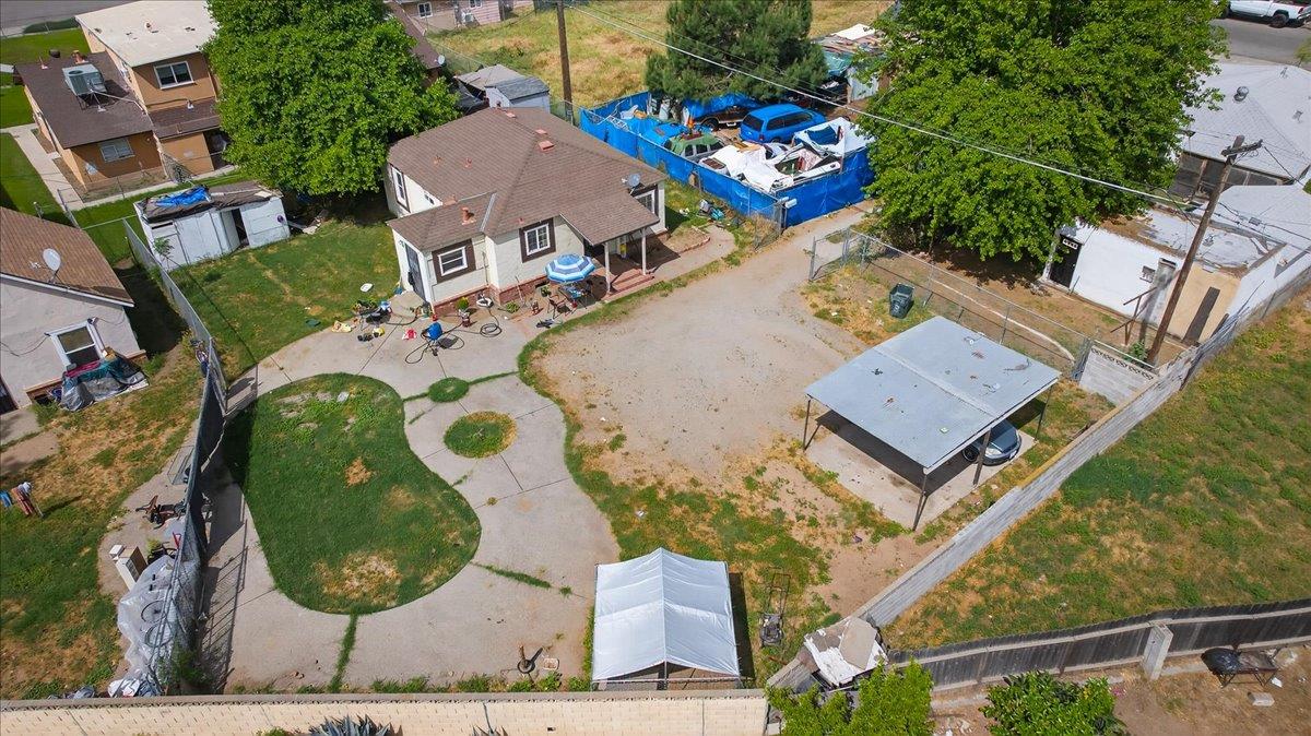 1328 E Fedora Avenue