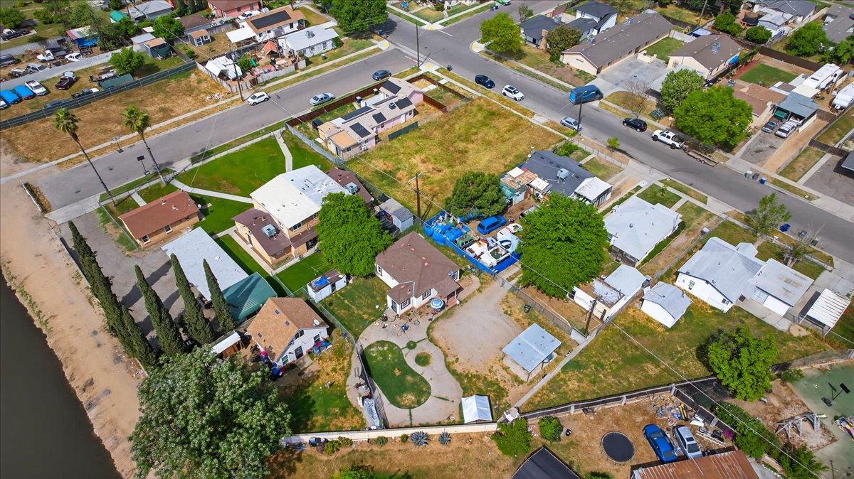 1328 E Fedora Avenue