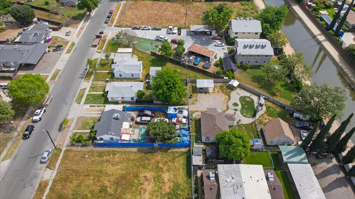 1328 E Fedora Avenue