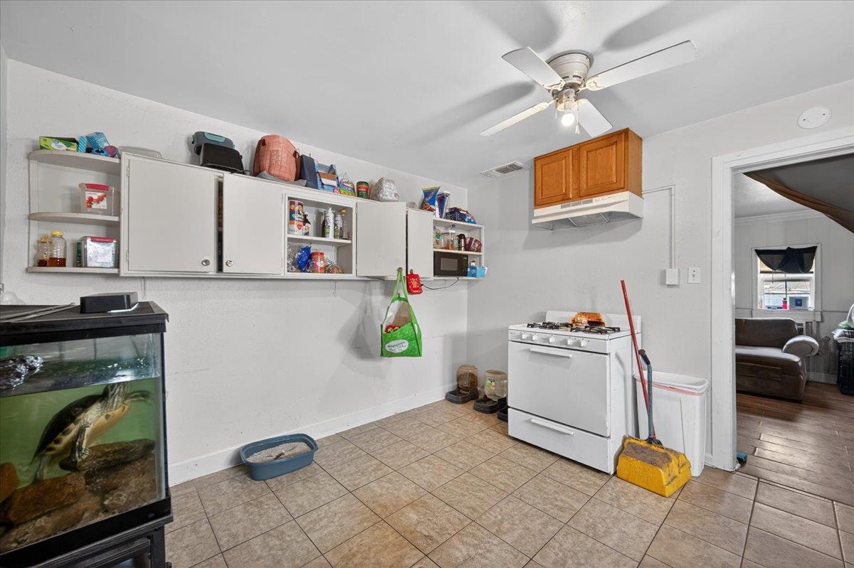 1328 E Fedora Avenue