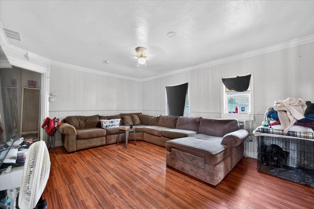 1328 E Fedora Avenue