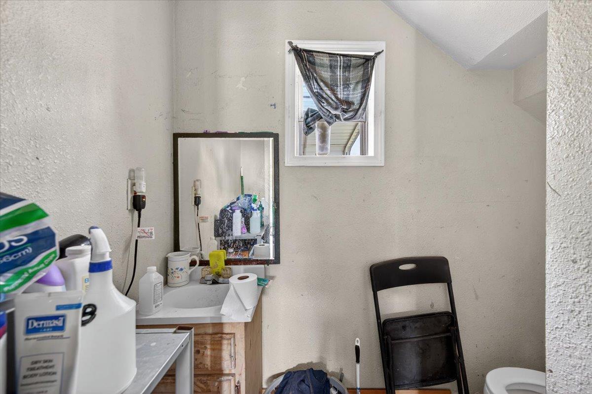 1328 E Fedora Avenue