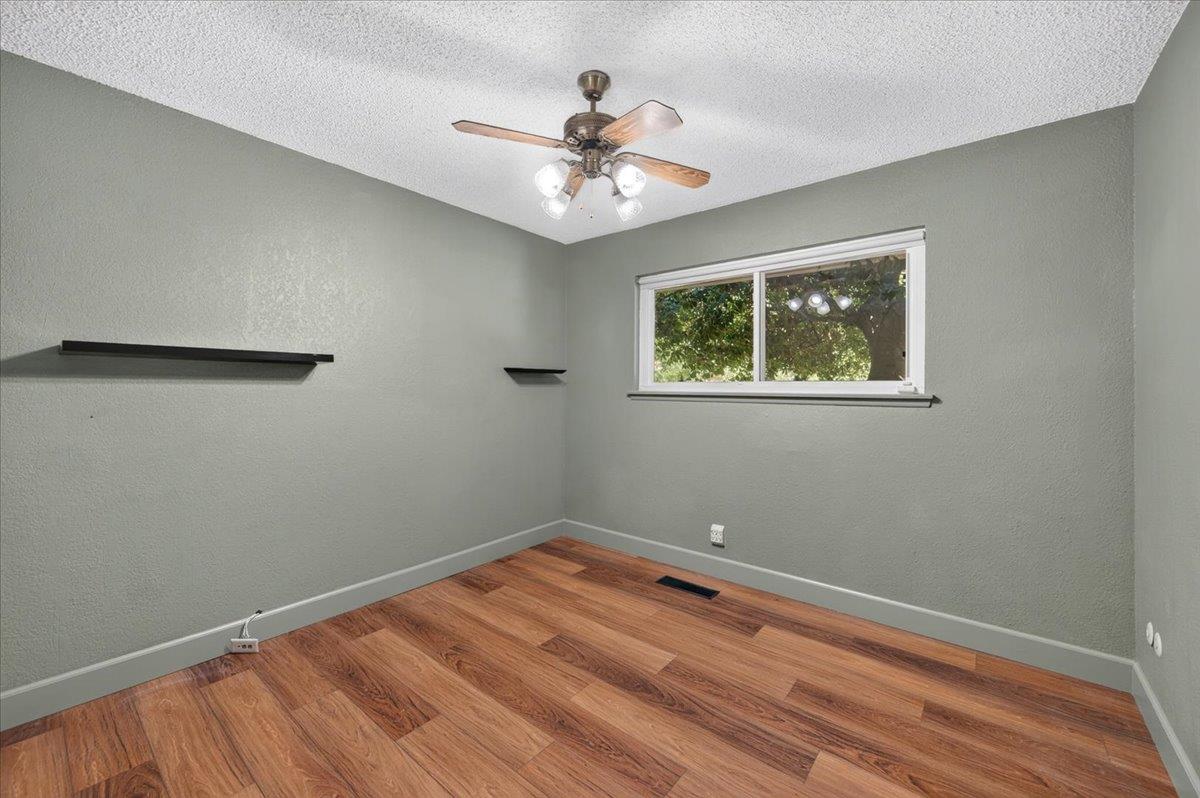 749 W Escalon Avenue