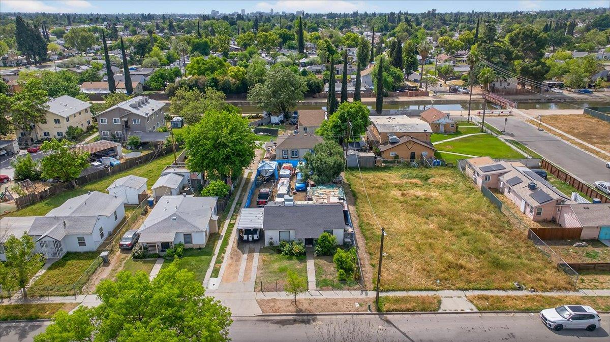 1328 E Fedora Avenue