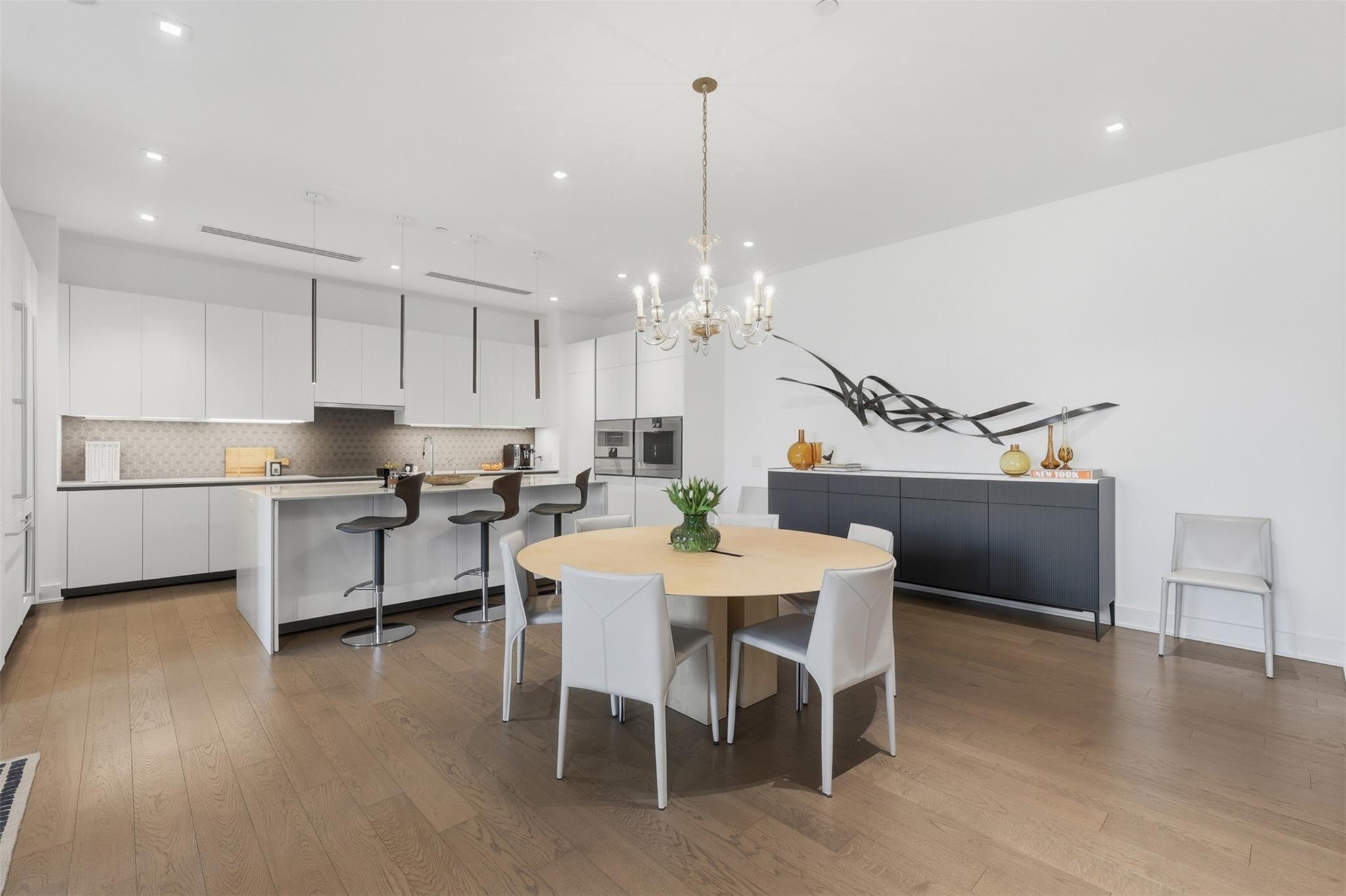 2710 Steel Street # 405
