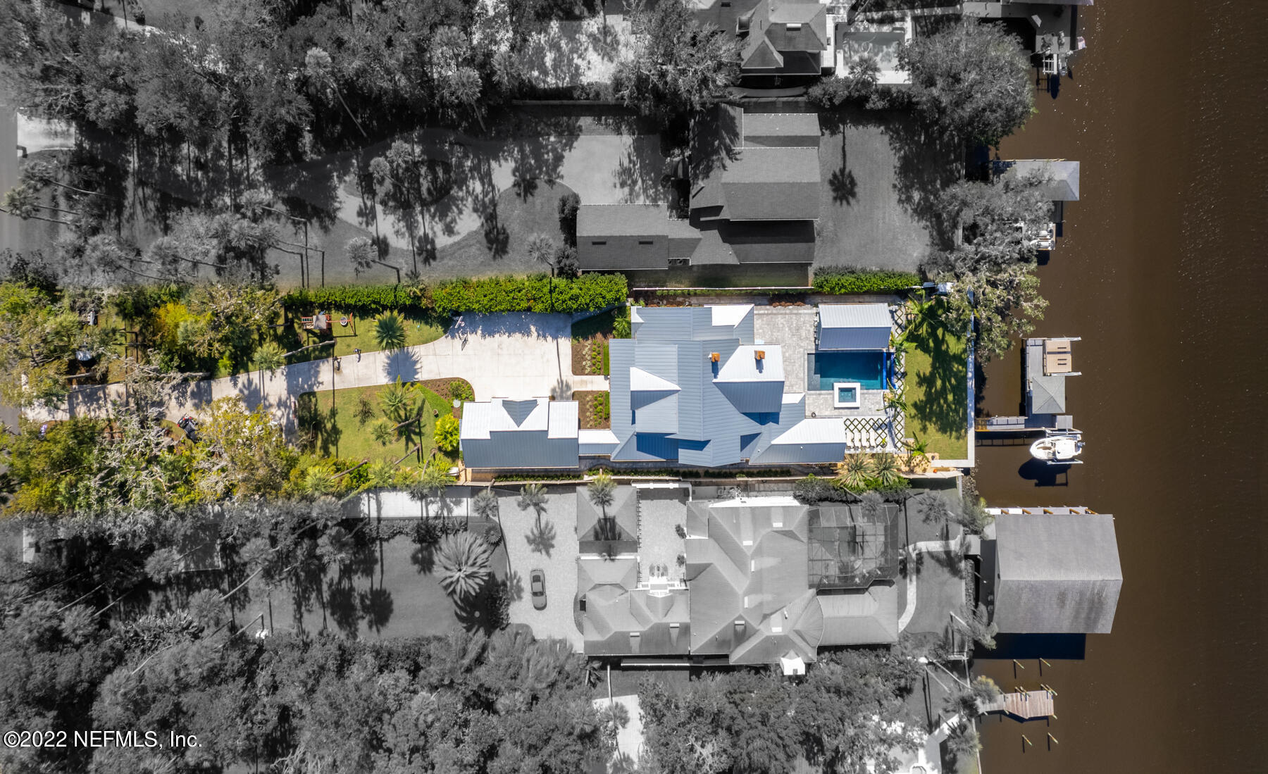 191 ROSCOE Boulevard N