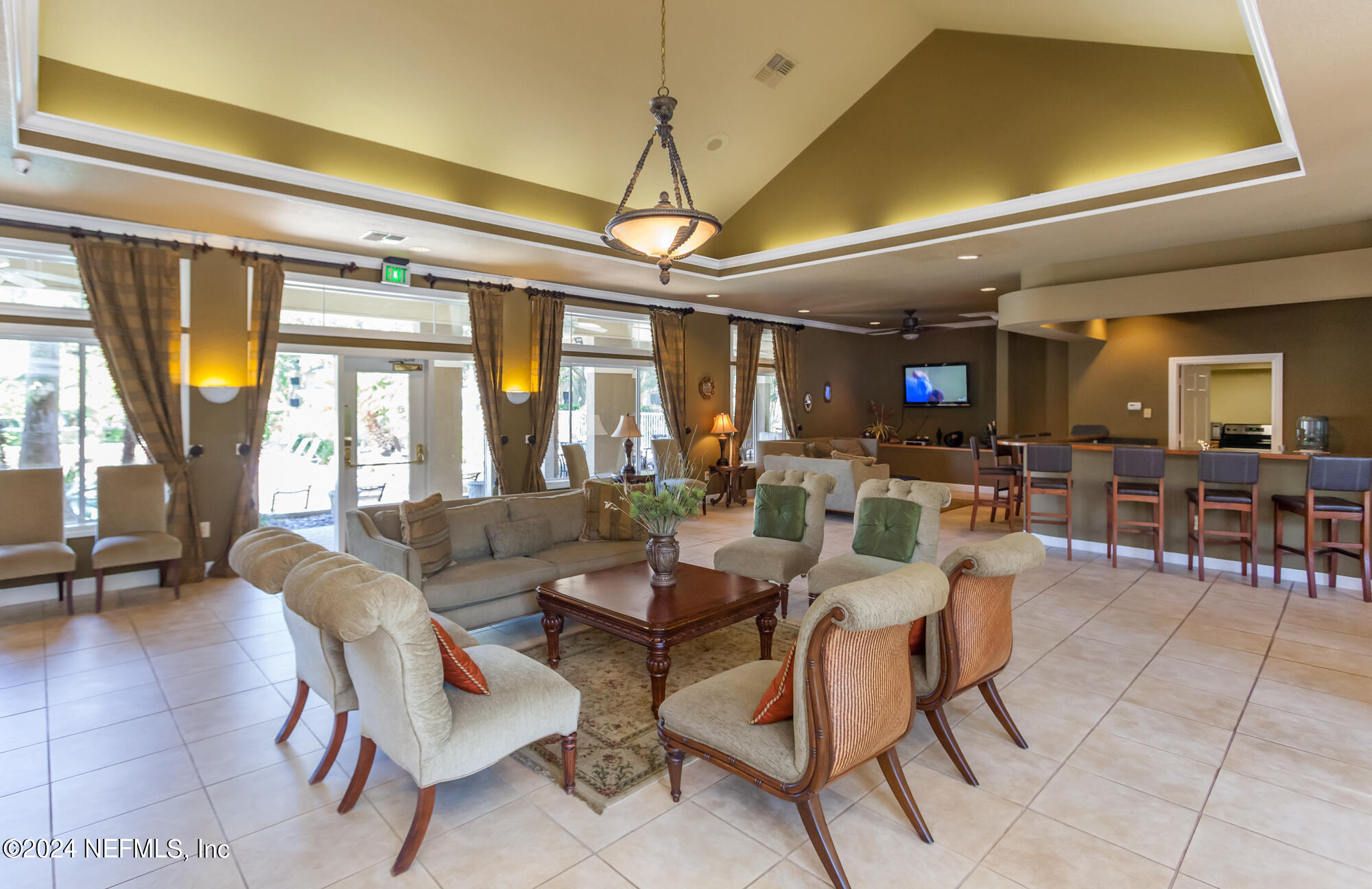 25 ARBOR CLUB Drive, 108