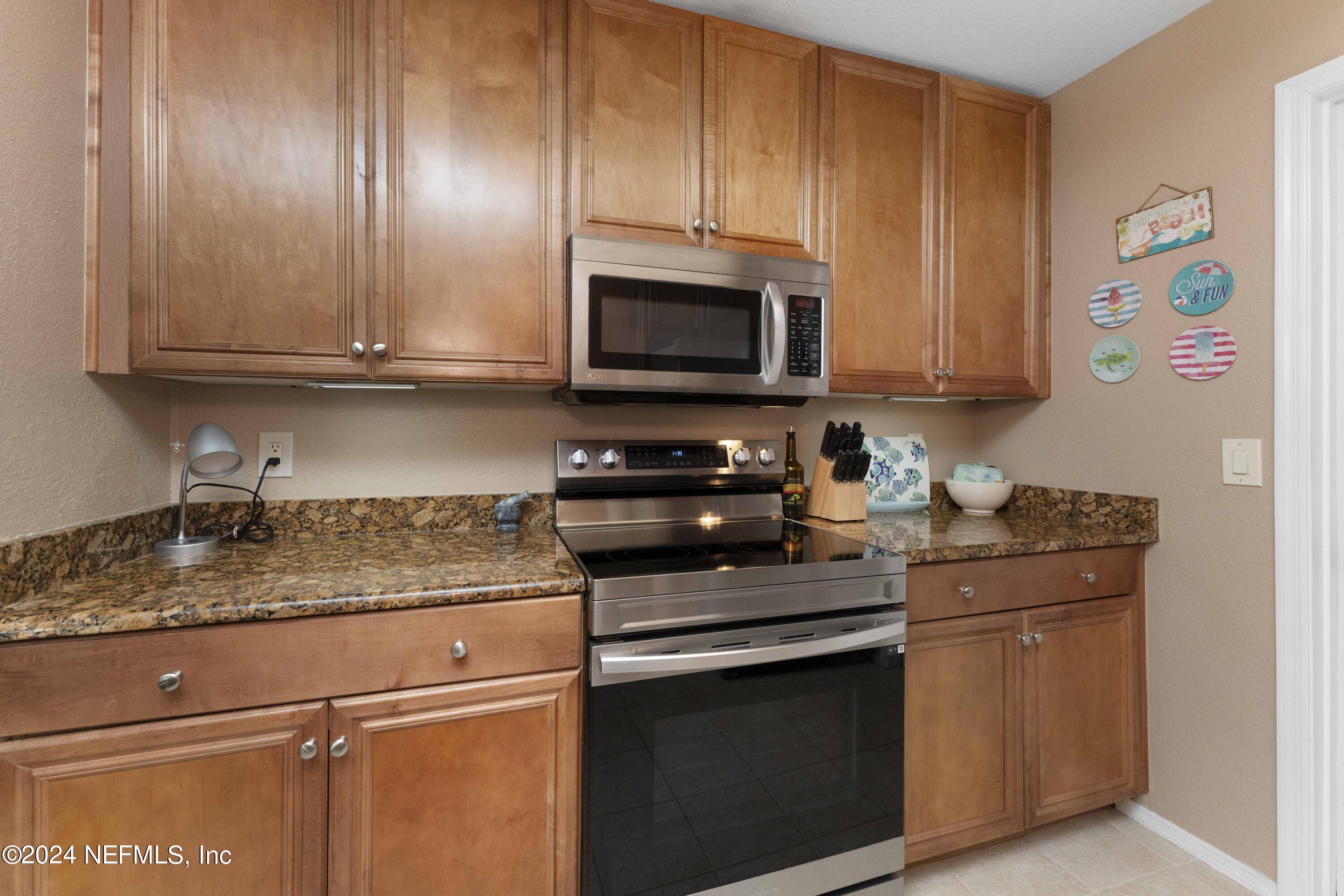 25 ARBOR CLUB Drive, 108