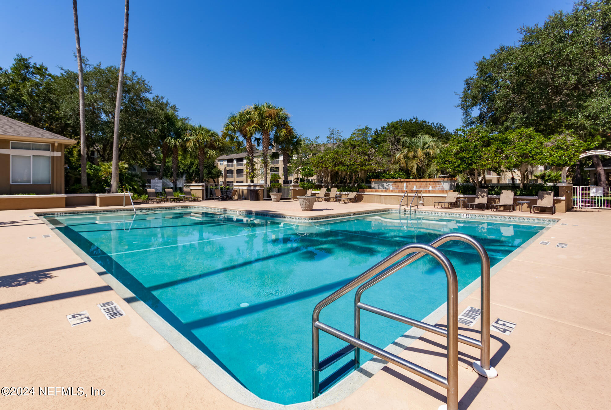 25 ARBOR CLUB Drive, 108