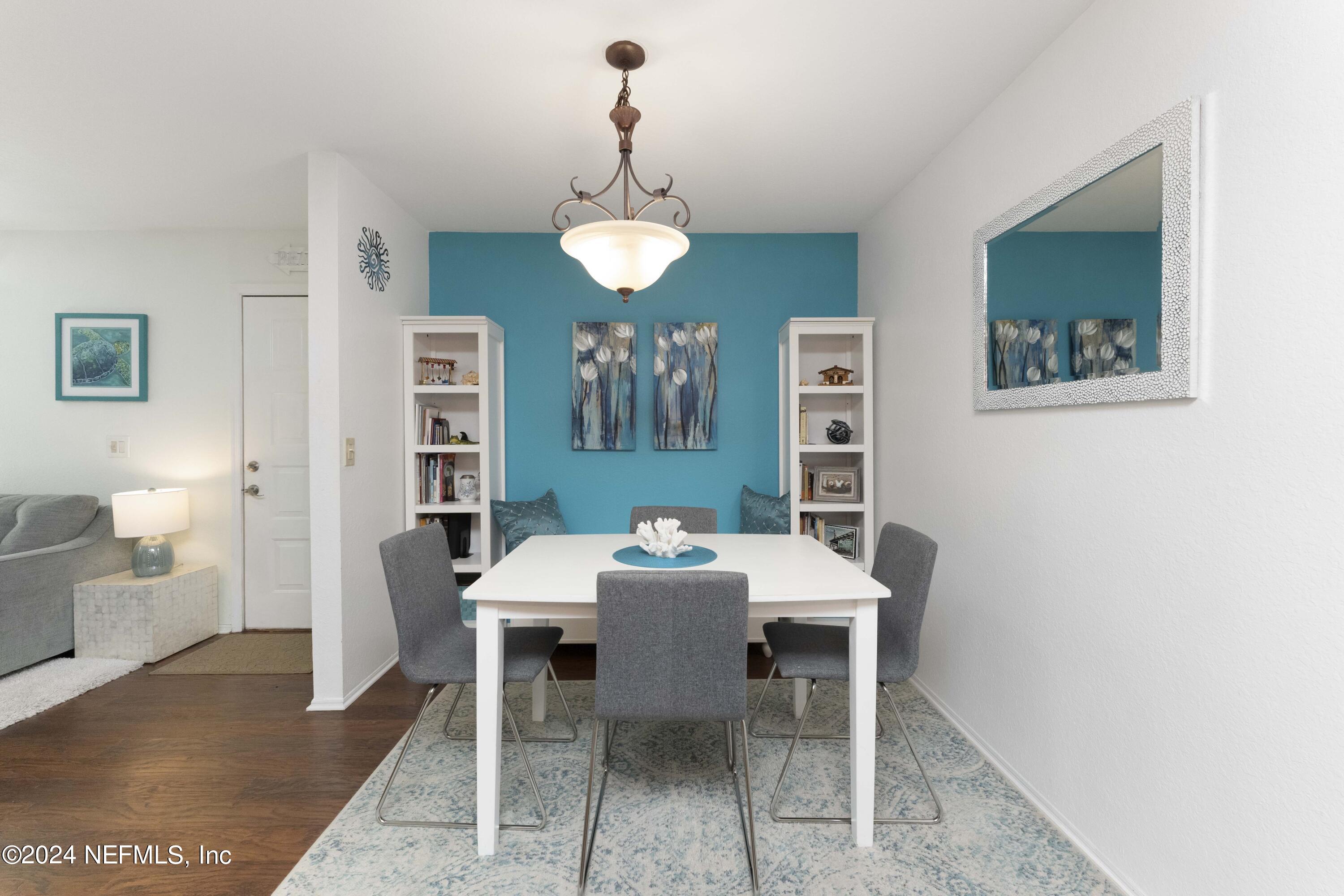 25 ARBOR CLUB Drive, 108