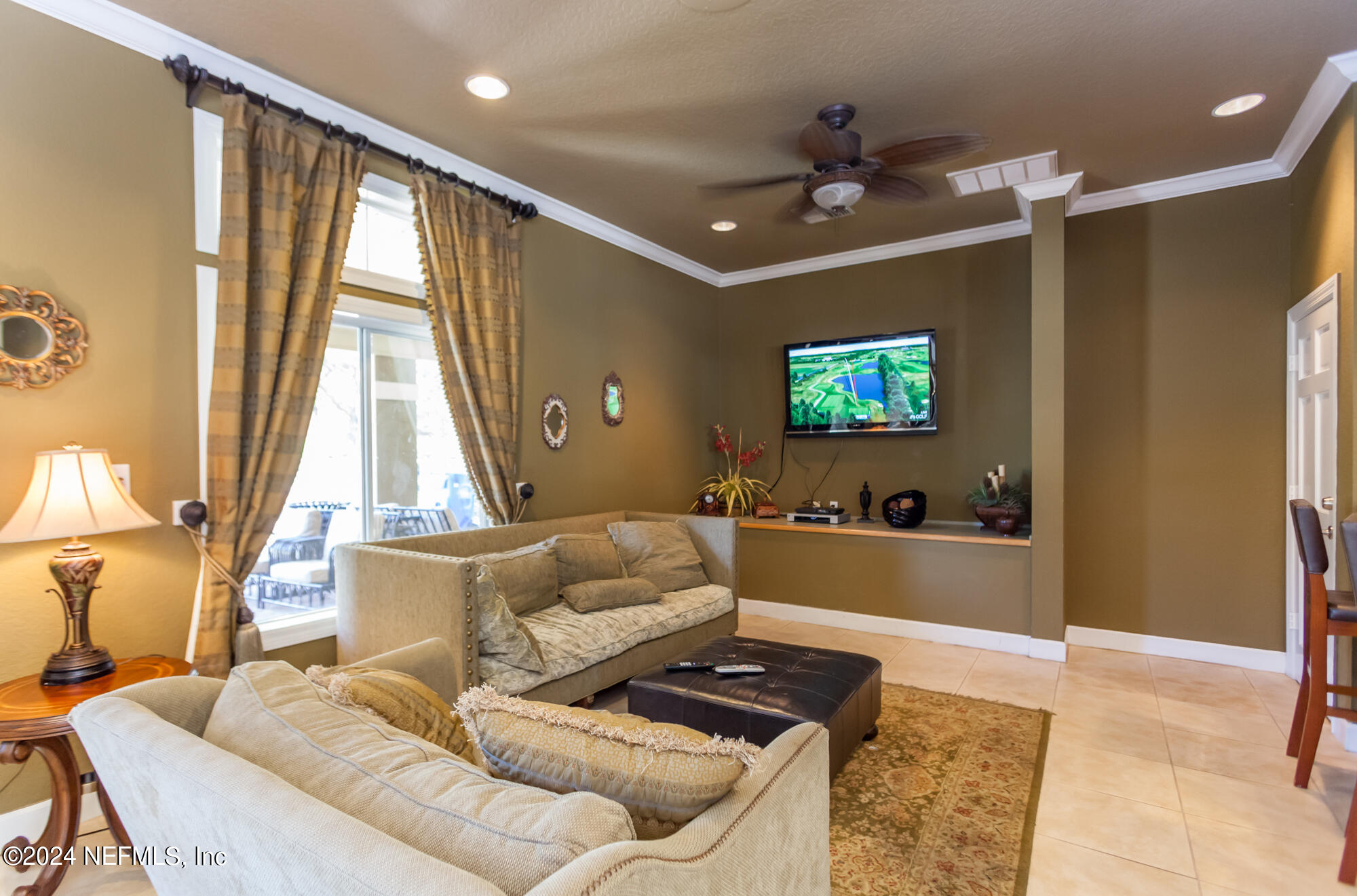 25 ARBOR CLUB Drive, 108