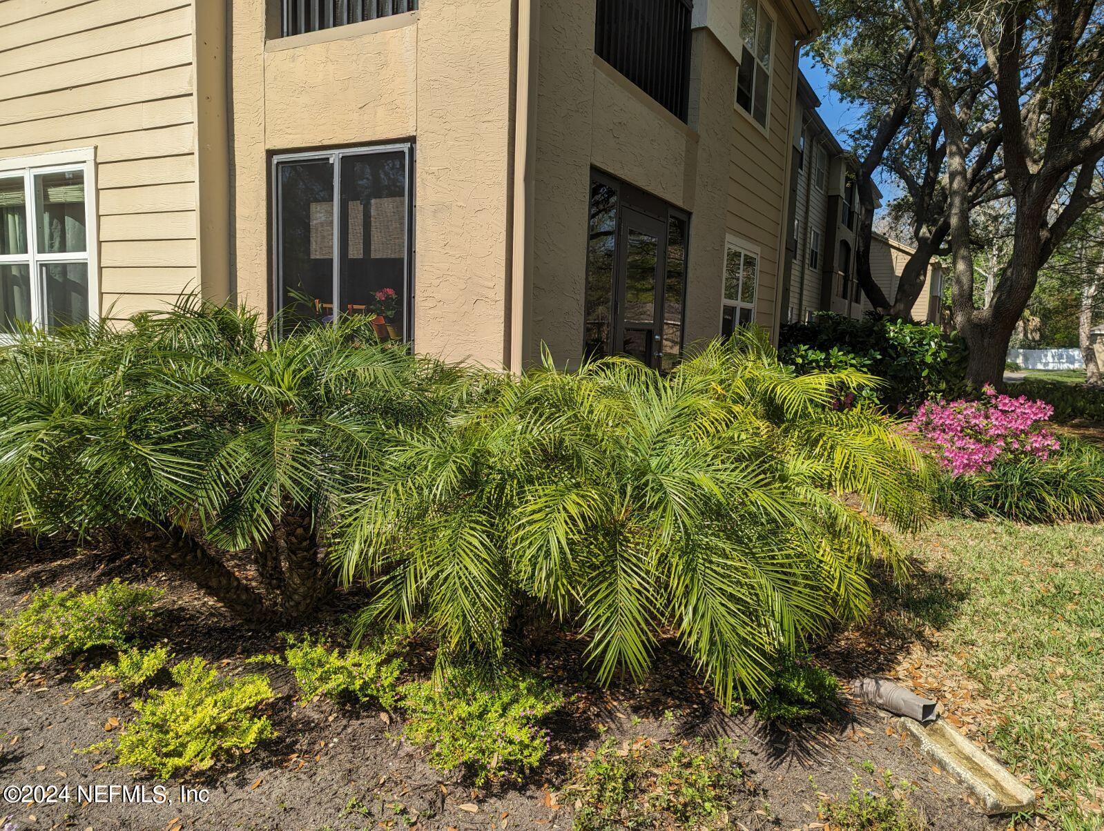 25 ARBOR CLUB Drive, 108