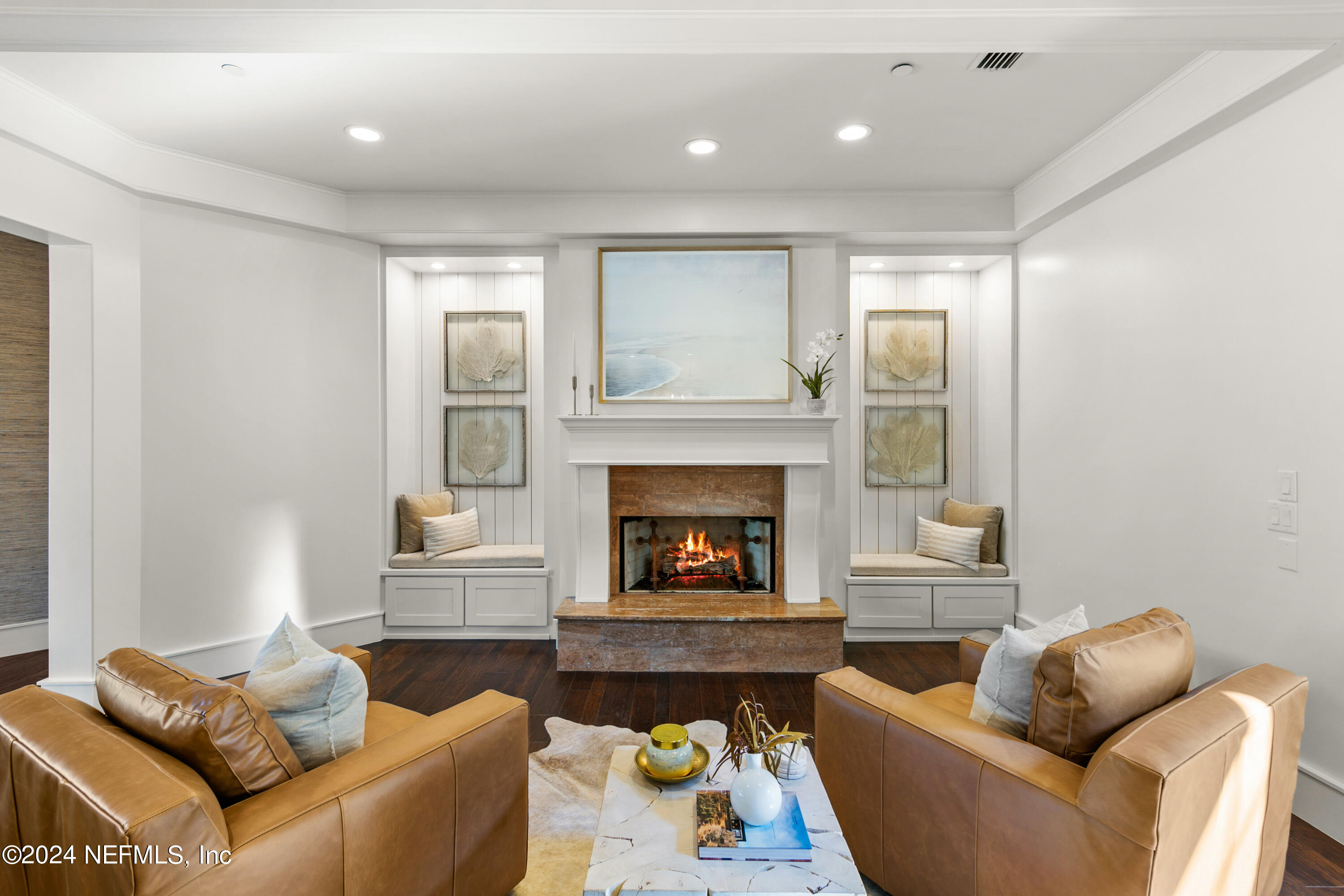 301 S ROSCOE Boulevard