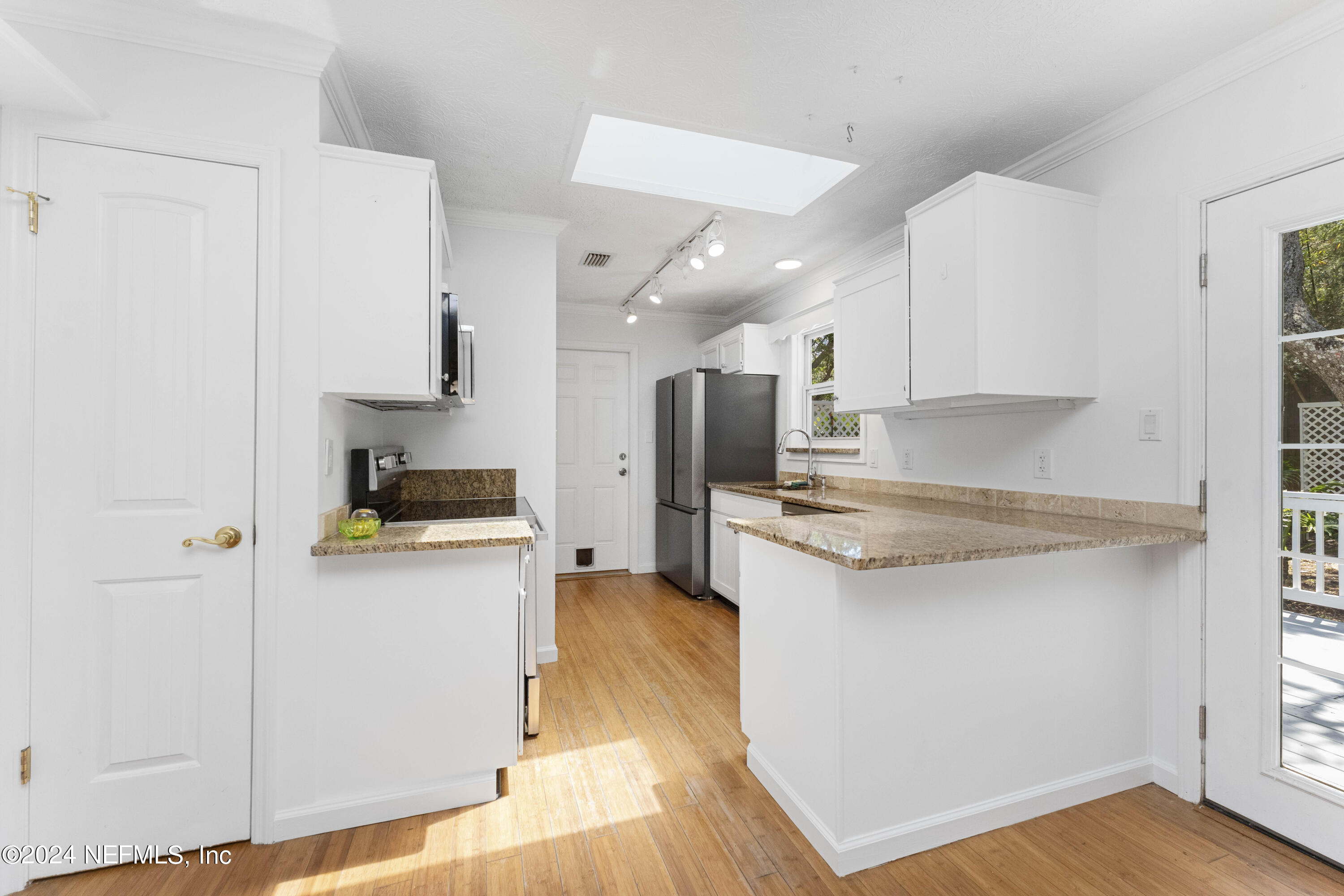 405 THIRD Street