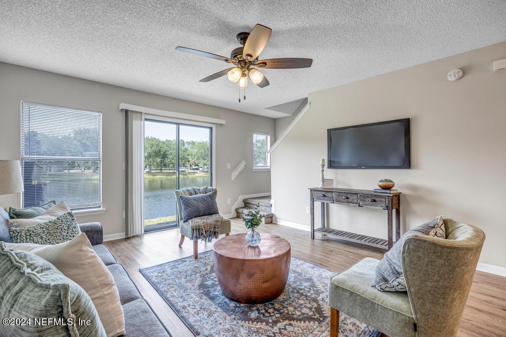 7761 HIGHCHAIR Lane