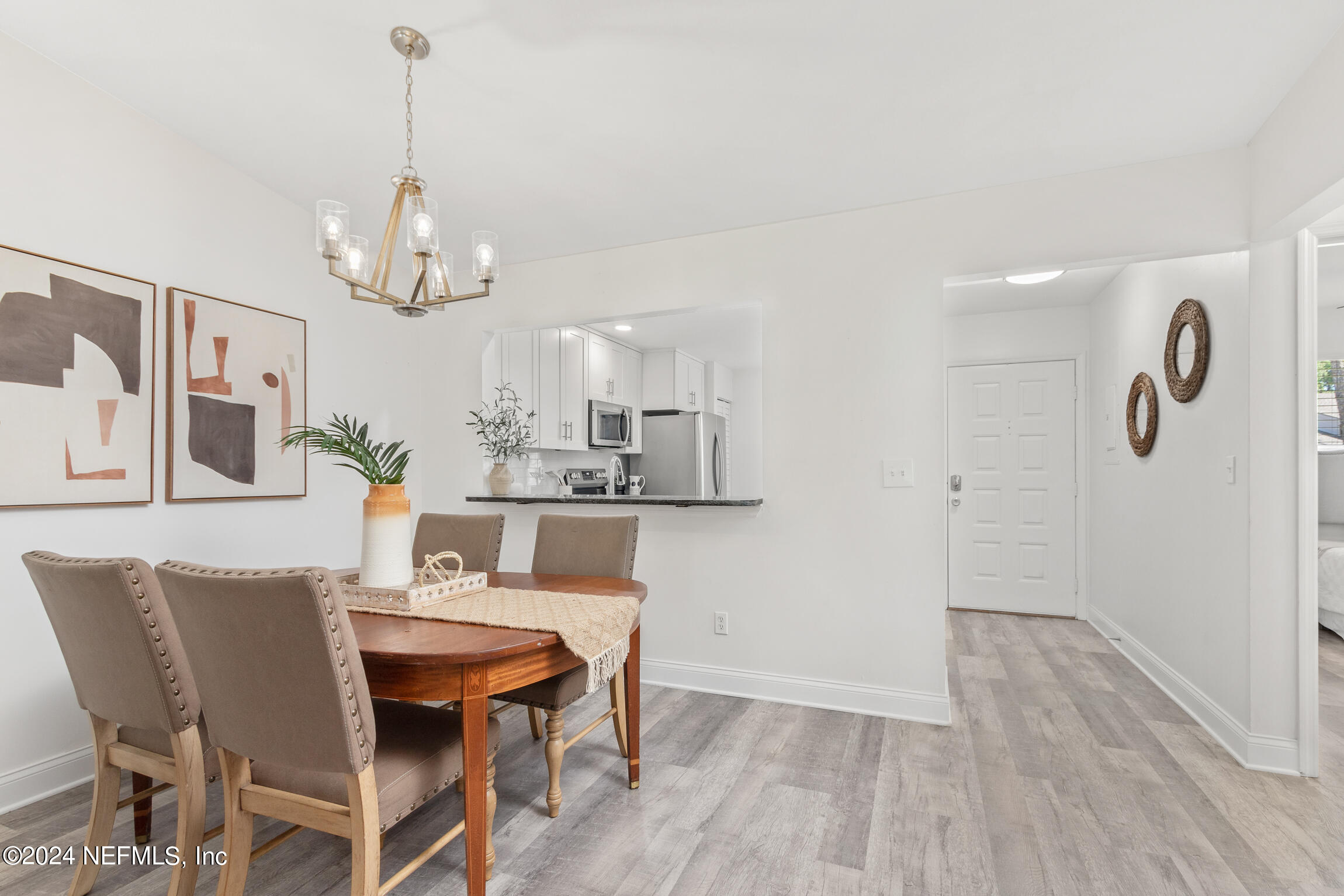 2071 SEA HAWK Circle