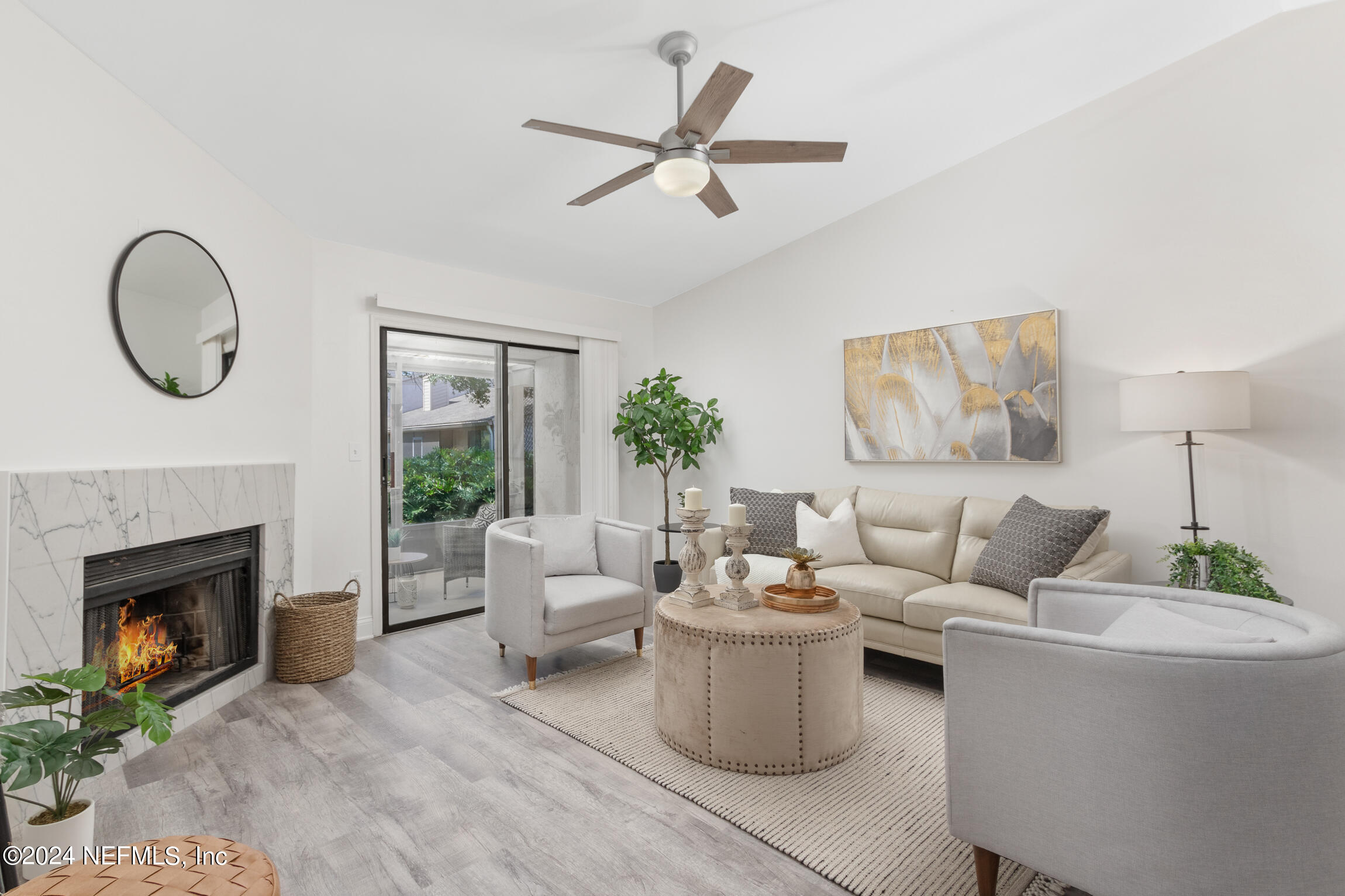 2071 SEA HAWK Circle