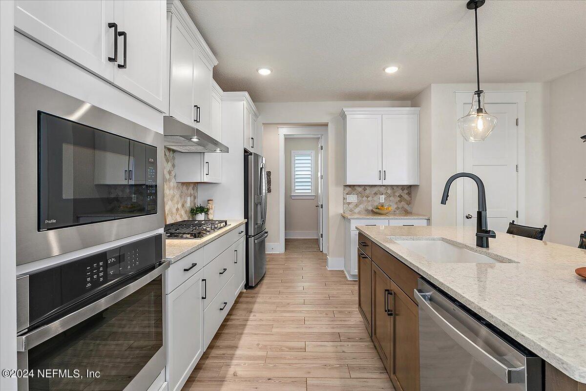 374 SETTLERS LANDING Drive