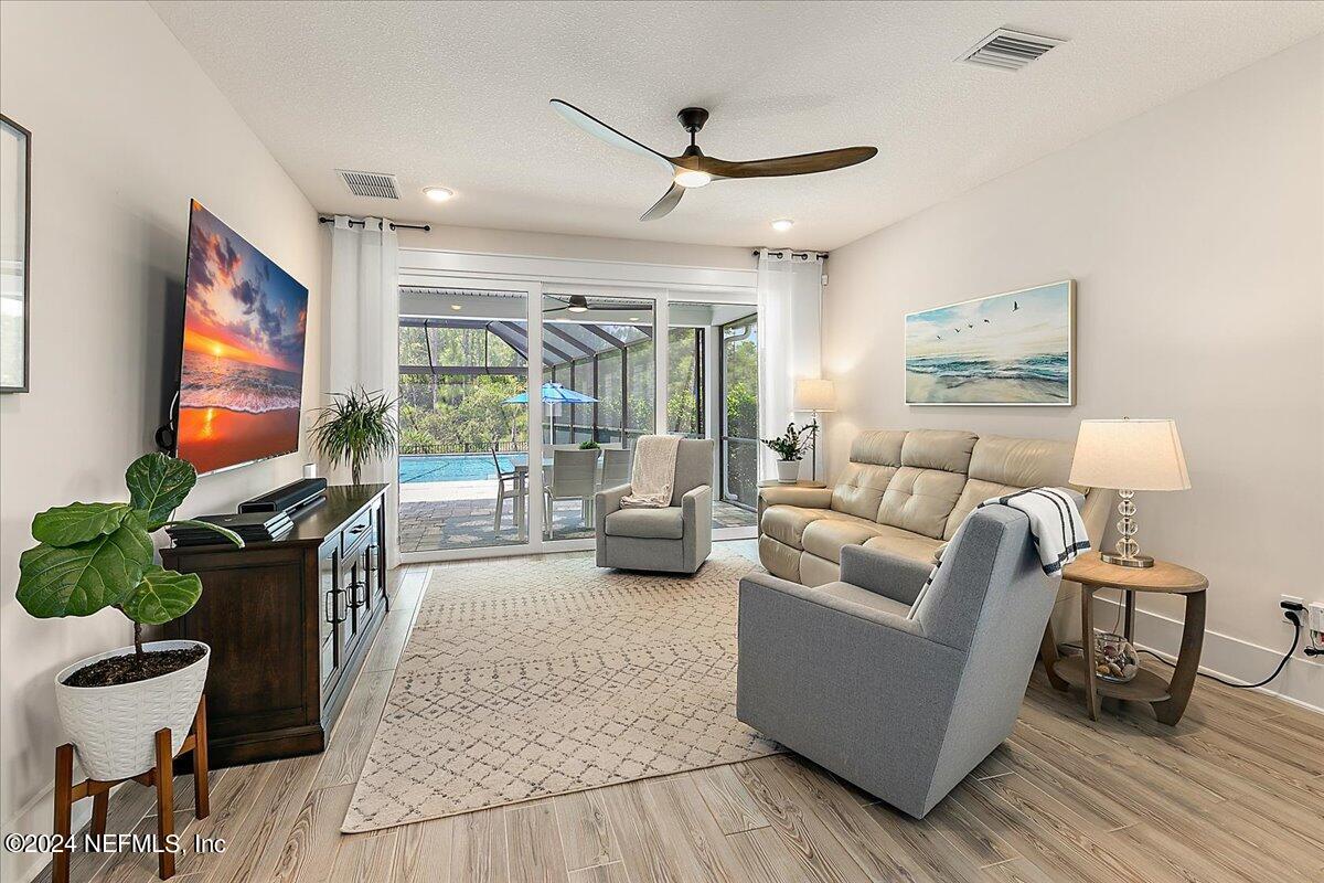 374 SETTLERS LANDING Drive