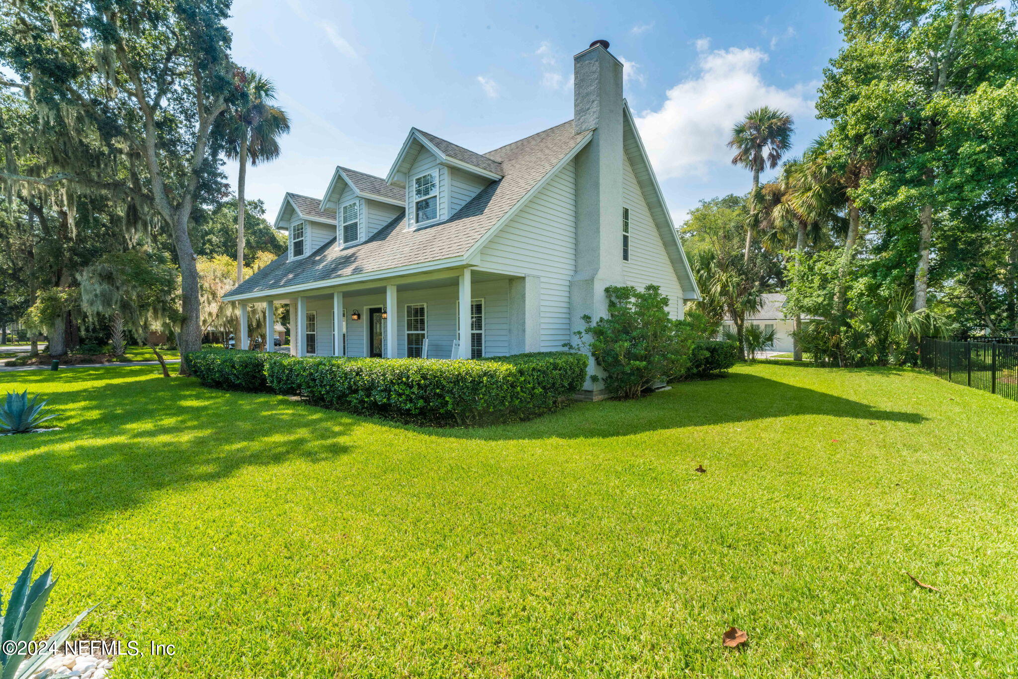 612 ALHAMBRA Court