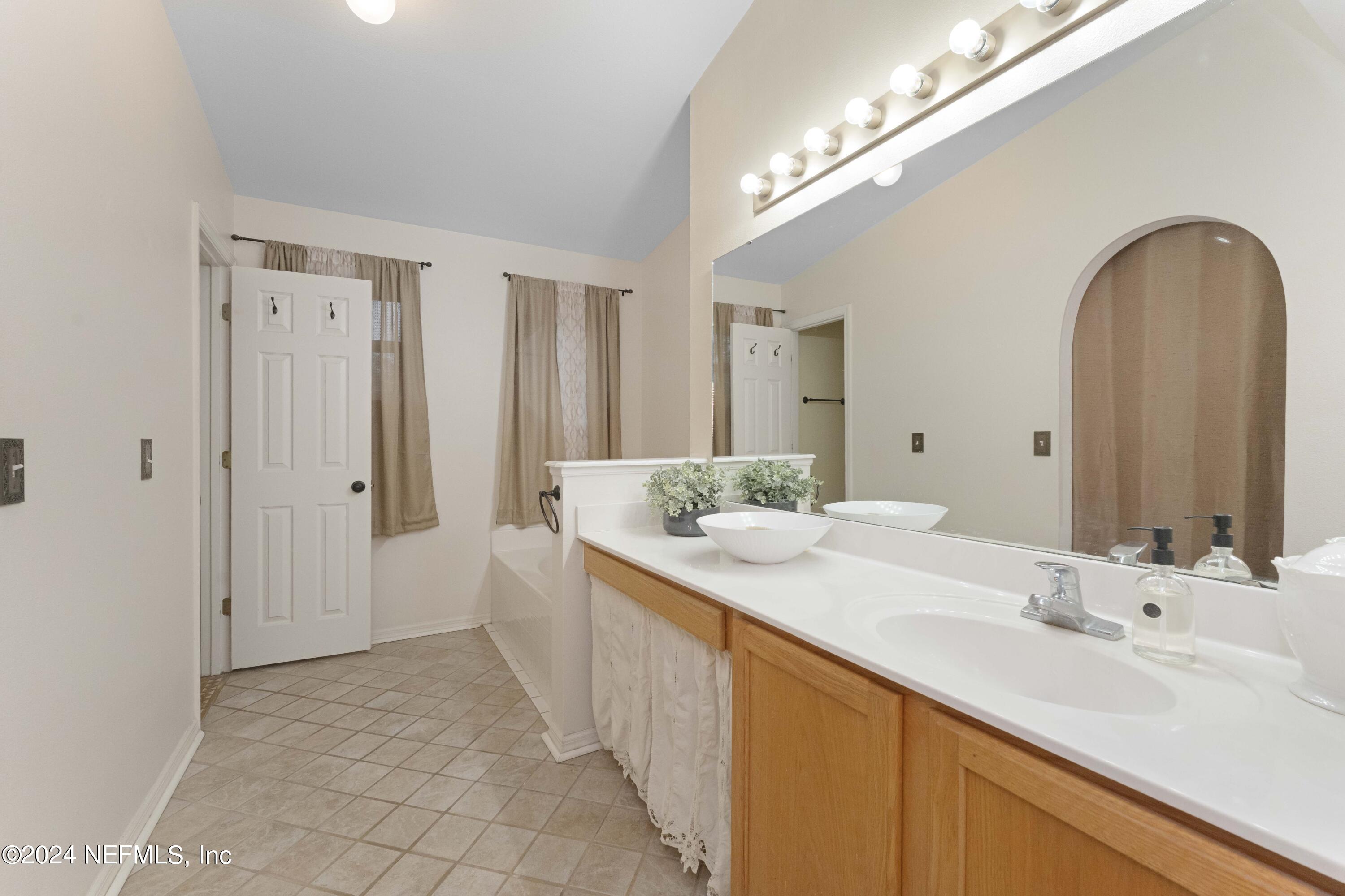 8826 SHINDLER CROSSING Drive
