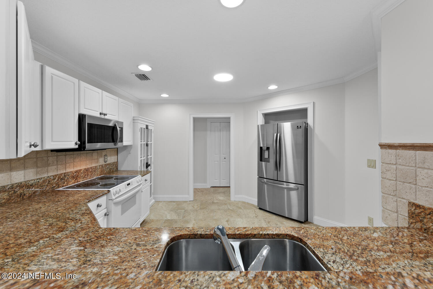 100 BERMUDA BAY Circle, 103