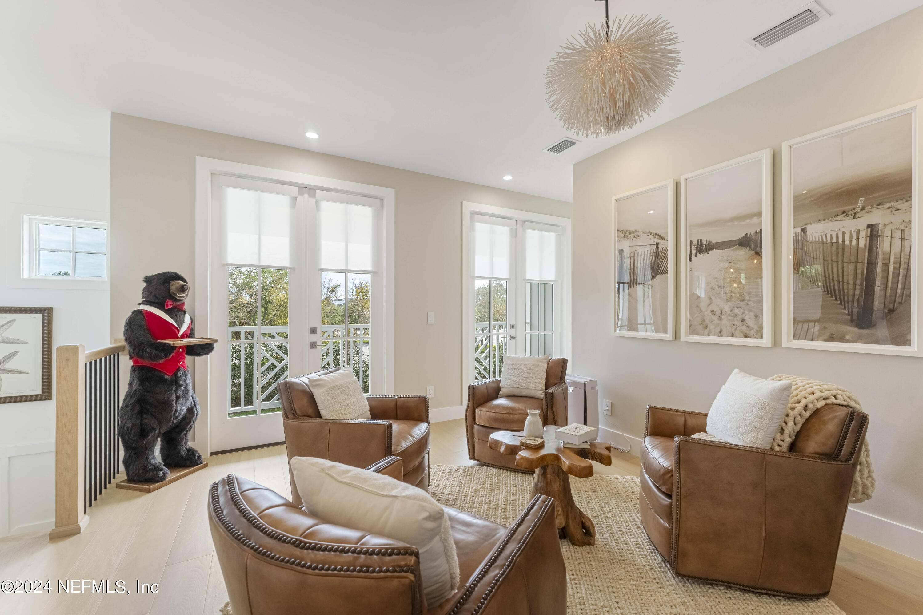 469 GOLF VIEW Circle