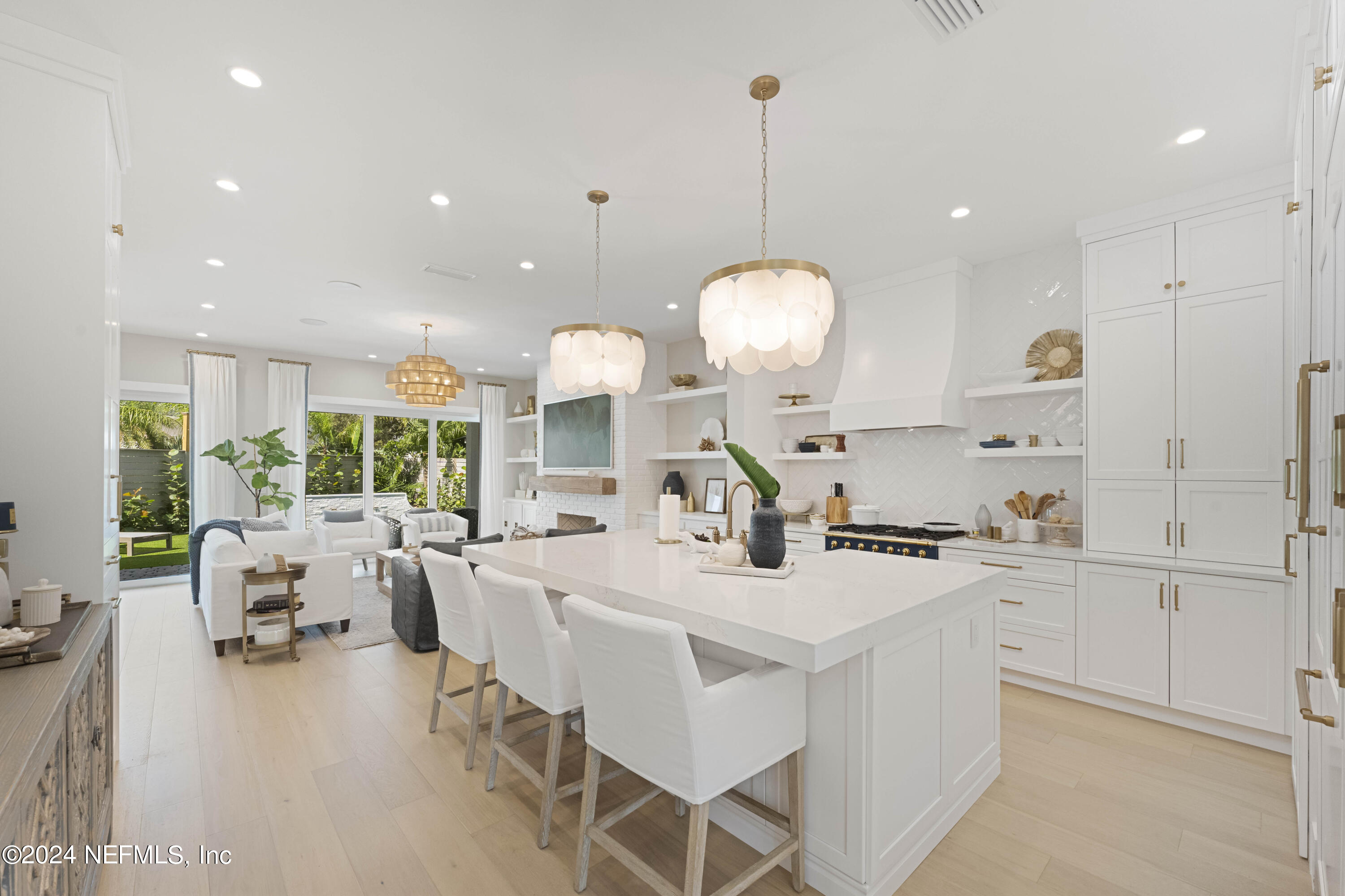 469 GOLF VIEW Circle